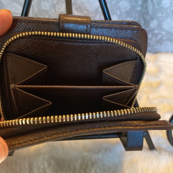LOUIS VUITON Damier Ebene Brown Check Leather Zippy Compact WALLET EUC - Picture 16 of 17